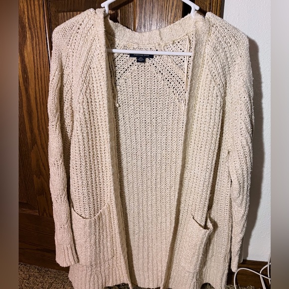 Bundle of clothes!! about 30 pieces here. good brands only worn a few times! :) - Picture 4 of 12